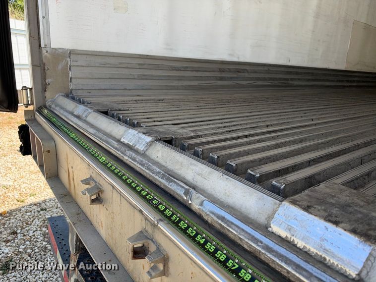 image for item YA4382 2019 Utility VS2RA refrigerated van trailer