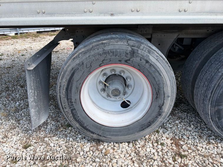 image for item YA4382 2019 Utility VS2RA refrigerated van trailer