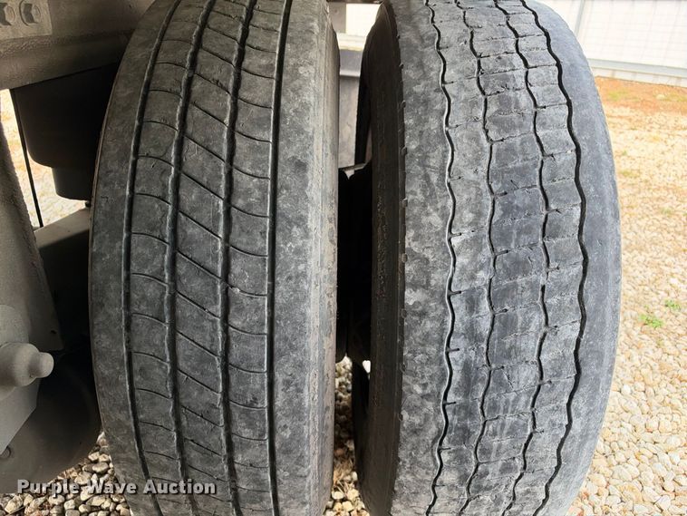 image for item YA4382 2019 Utility VS2RA refrigerated van trailer