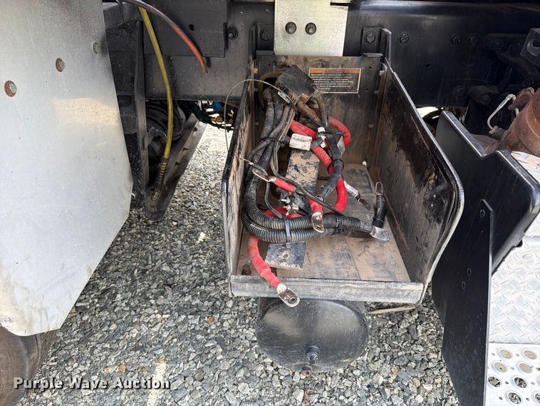 image for item YA4504 2021 Kenworth T880 dump truck