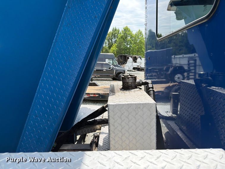 image for item YA4504 2021 Kenworth T880 dump truck