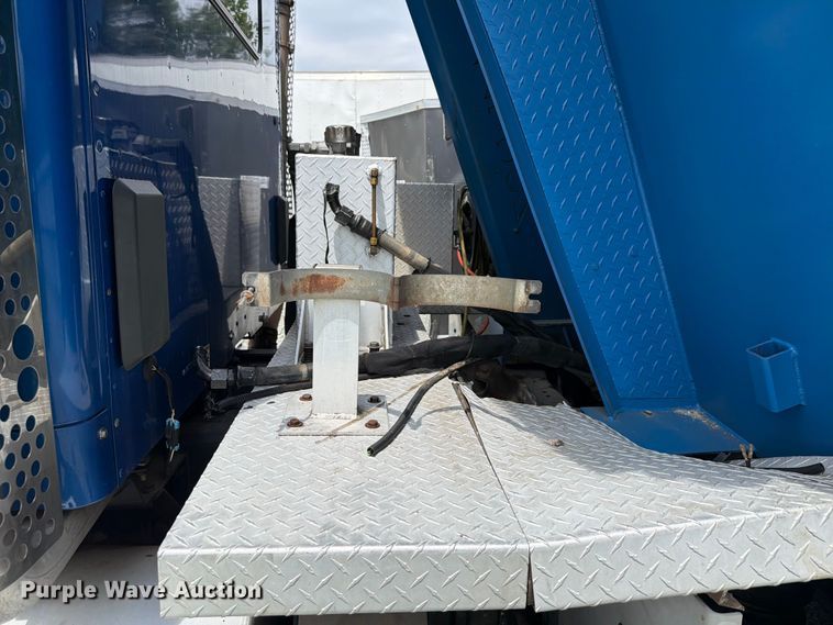 image for item YA4504 2021 Kenworth T880 dump truck