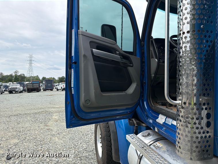image for item YA4504 2021 Kenworth T880 dump truck