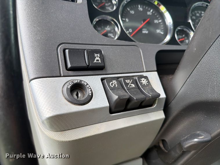image for item YA4504 2021 Kenworth T880 dump truck