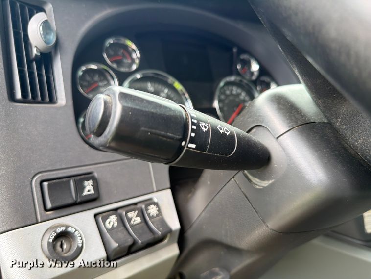 image for item YA4504 2021 Kenworth T880 dump truck
