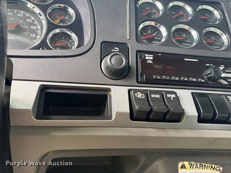 image for item YA4504 2021 Kenworth T880 dump truck