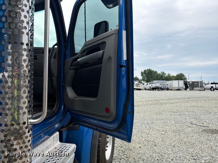 image for item YA4504 2021 Kenworth T880 dump truck