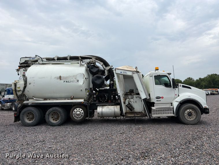 image for item YA4511 2023 Kenworth T880 hydrovac truck