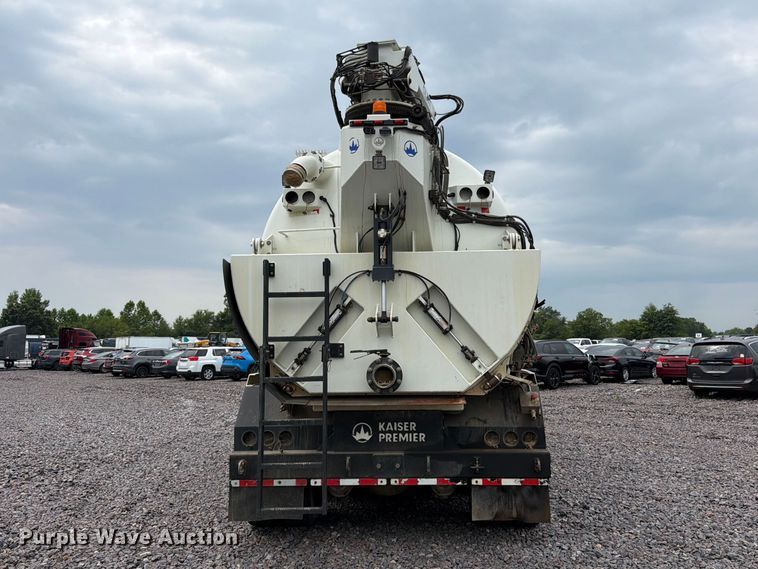 image for item YA4511 2023 Kenworth T880 hydrovac truck