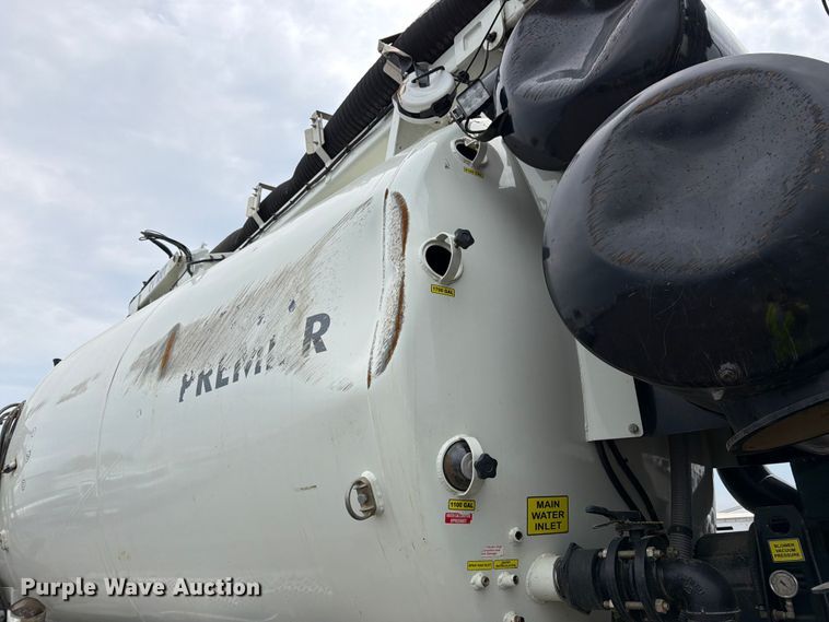 image for item YA4511 2023 Kenworth T880 hydrovac truck