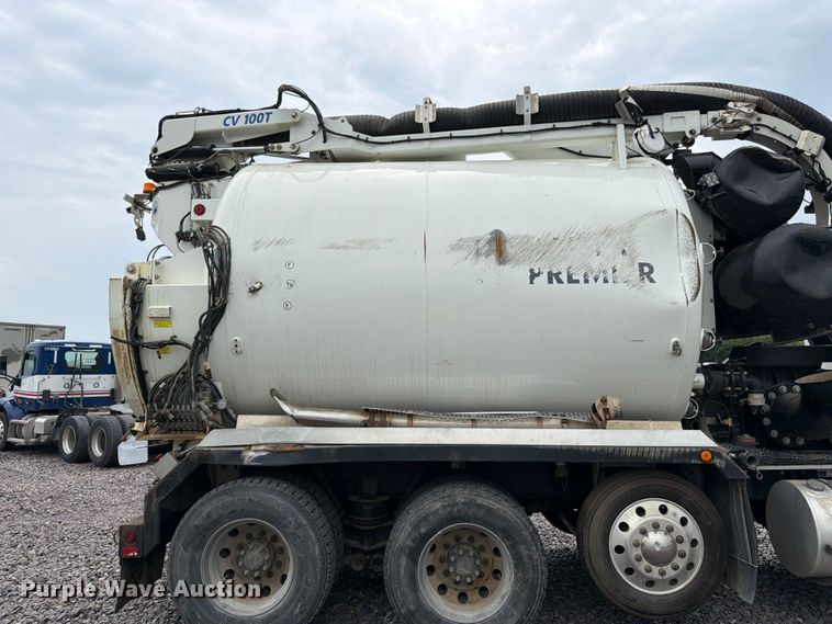 image for item YA4511 2023 Kenworth T880 hydrovac truck