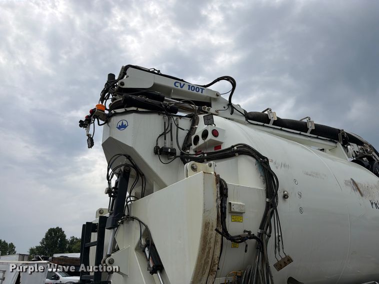 image for item YA4511 2023 Kenworth T880 hydrovac truck