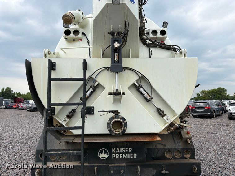 image for item YA4511 2023 Kenworth T880 hydrovac truck