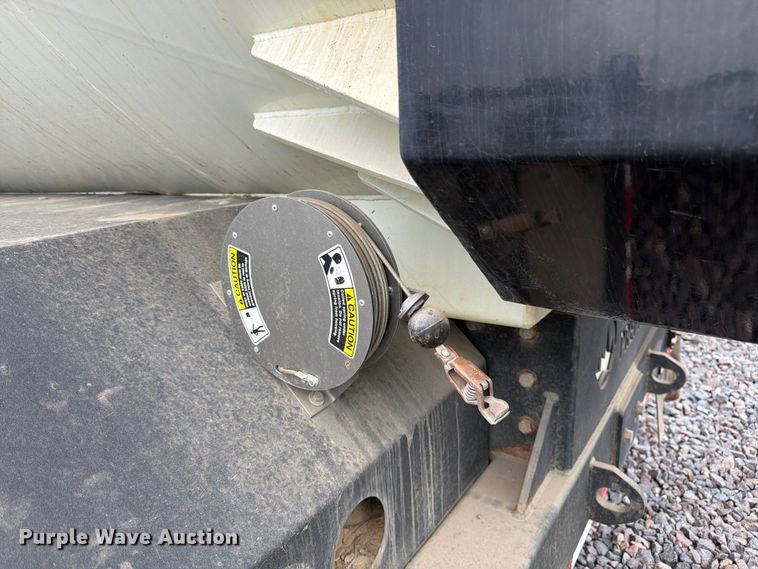 image for item YA4511 2023 Kenworth T880 hydrovac truck