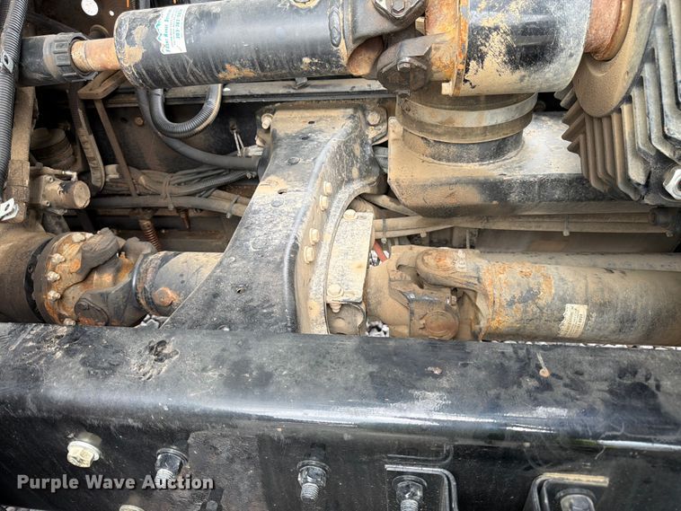 image for item YA4511 2023 Kenworth T880 hydrovac truck