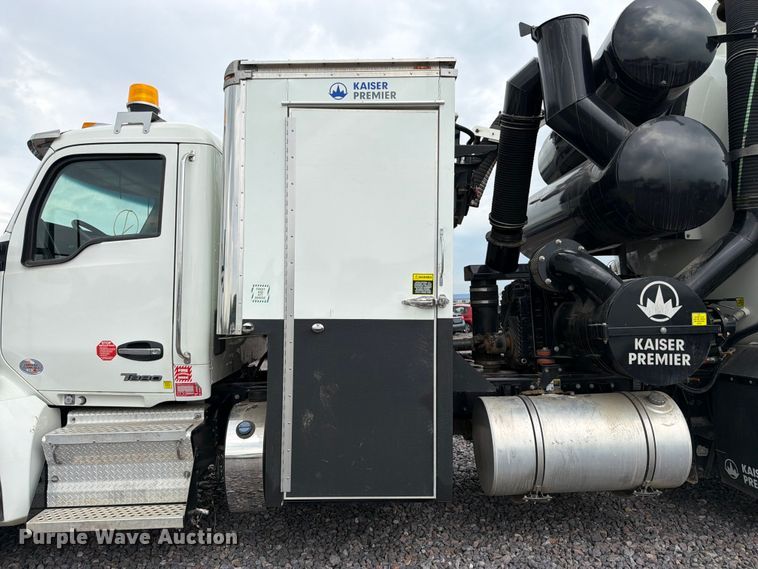 image for item YA4511 2023 Kenworth T880 hydrovac truck