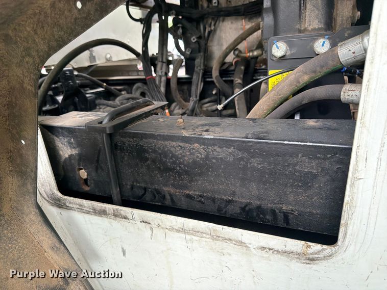 image for item YA4511 2023 Kenworth T880 hydrovac truck