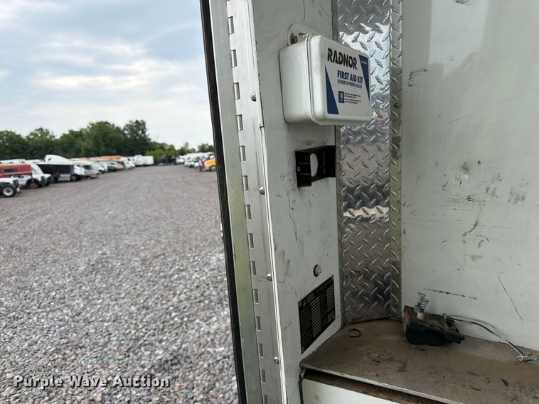 image for item YA4511 2023 Kenworth T880 hydrovac truck