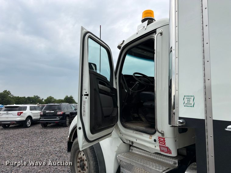 image for item YA4511 2023 Kenworth T880 hydrovac truck