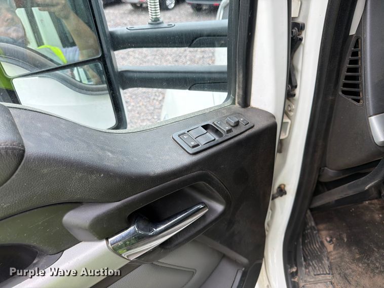 image for item YA4511 2023 Kenworth T880 hydrovac truck