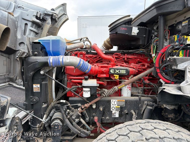 image for item YA4511 2023 Kenworth T880 hydrovac truck