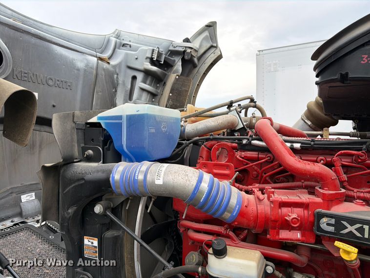 image for item YA4511 2023 Kenworth T880 hydrovac truck