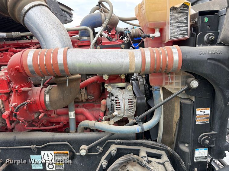 image for item YA4511 2023 Kenworth T880 hydrovac truck