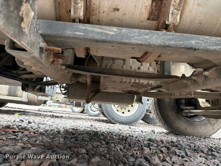 image for item YA4511 2023 Kenworth T880 hydrovac truck