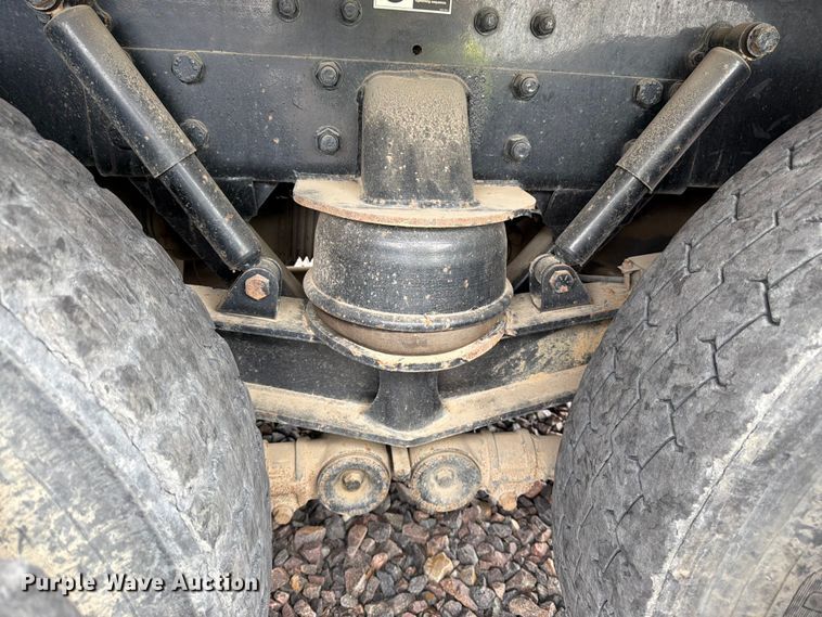 image for item YA4511 2023 Kenworth T880 hydrovac truck