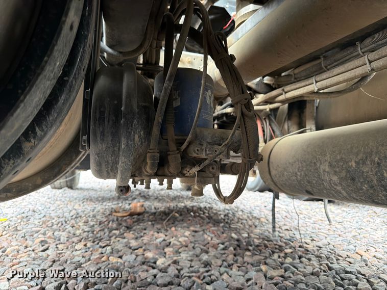 image for item YA4511 2023 Kenworth T880 hydrovac truck