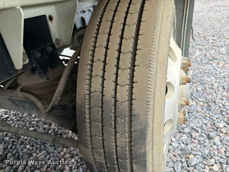 image for item YA4511 2023 Kenworth T880 hydrovac truck