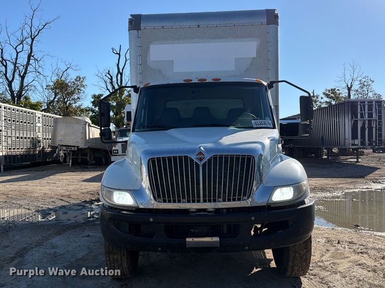 image for item YA4646 2021 International MV607 box truck