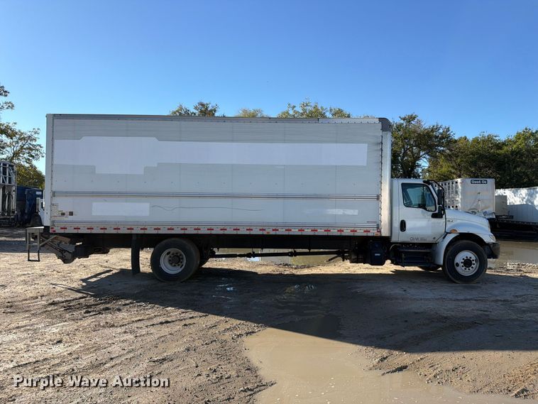 image for item YA4646 2021 International MV607 box truck