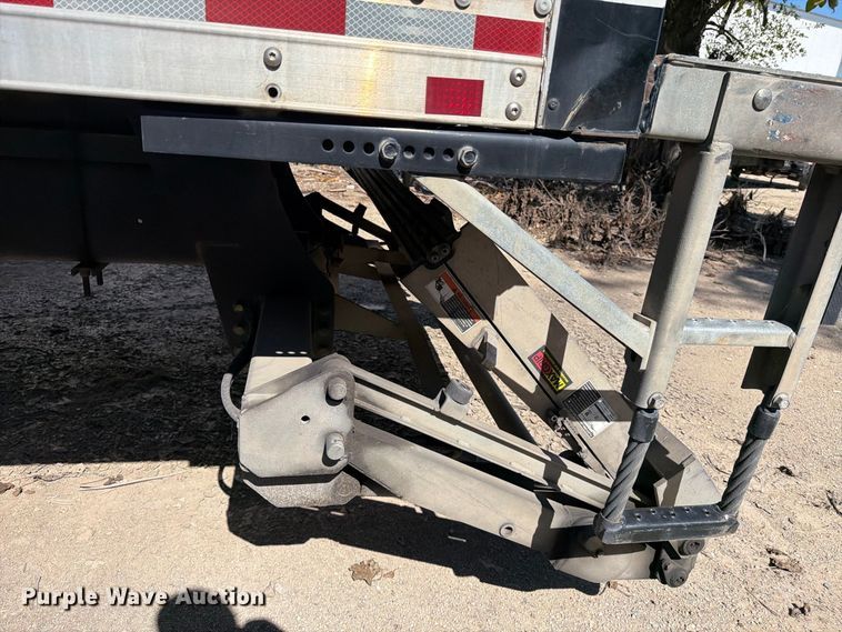 image for item YA4646 2021 International MV607 box truck