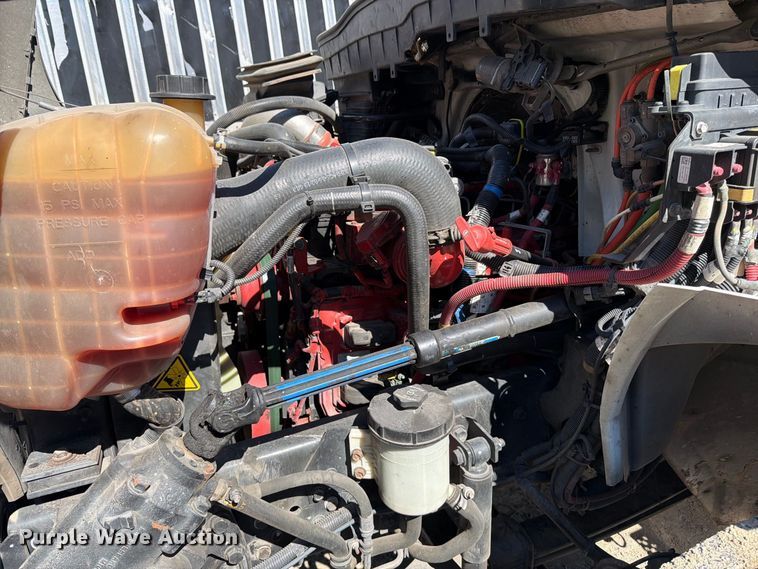 image for item YA4646 2021 International MV607 box truck