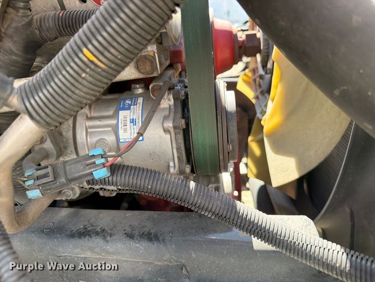 image for item YA4646 2021 International MV607 box truck