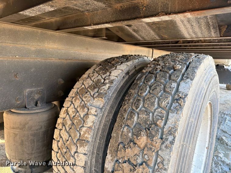 image for item YA4646 2021 International MV607 box truck