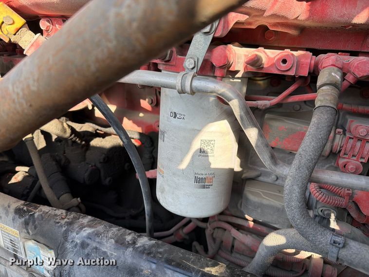 image for item YA4815 2017 Kenworth T680 semi truck