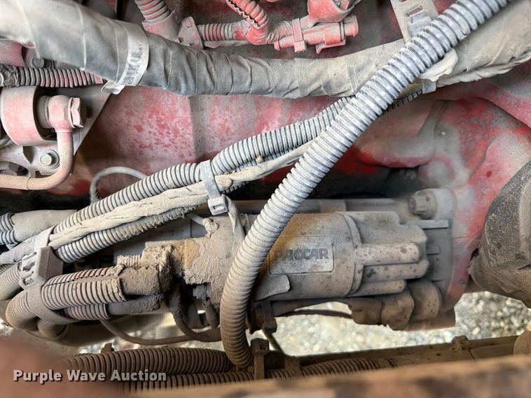 image for item YA4815 2017 Kenworth T680 semi truck