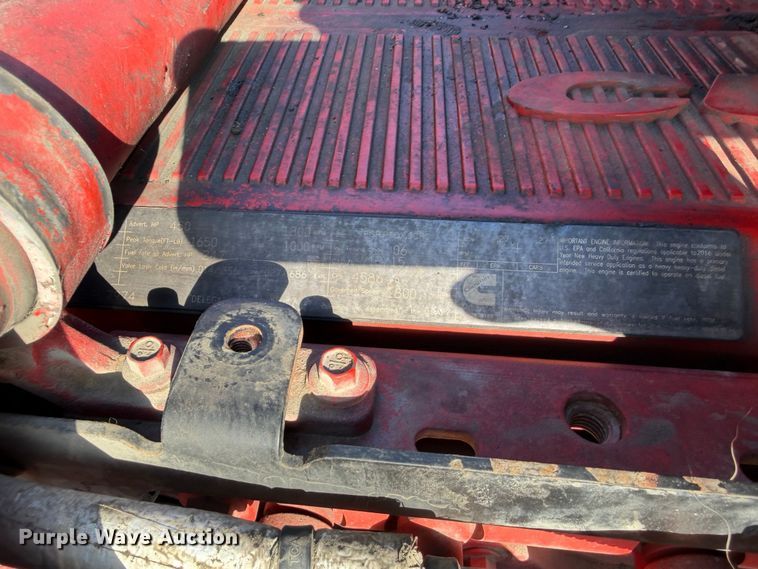 image for item YA4815 2017 Kenworth T680 semi truck