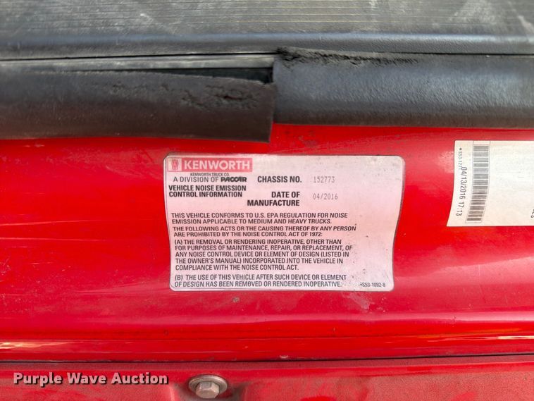 image for item YA4815 2017 Kenworth T680 semi truck