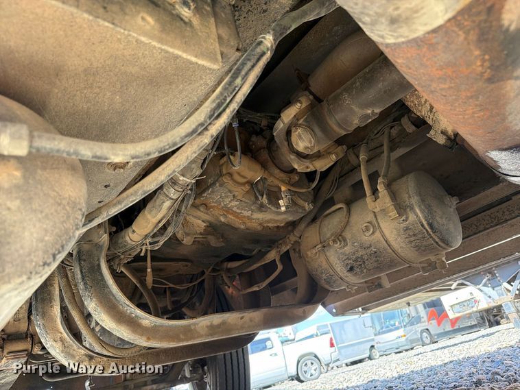 image for item YA4836 1996 Kenworth W900 semi truck