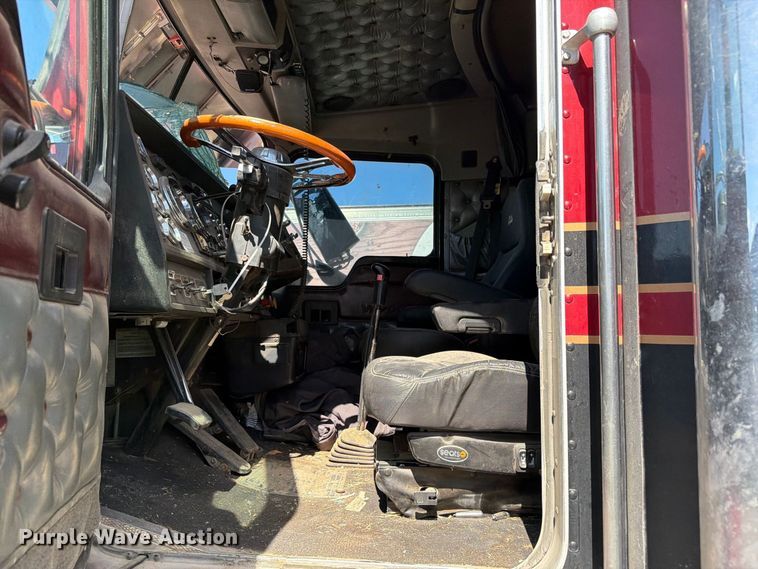 image for item YA4836 1996 Kenworth W900 semi truck