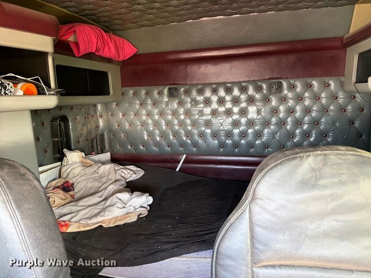image for item YA4836 1996 Kenworth W900 semi truck