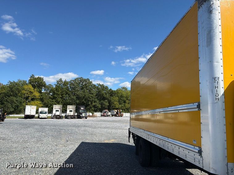 image for item YA4979 2019 International DuraStar 4300 box truck