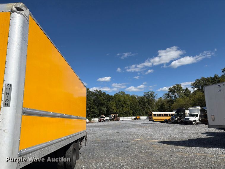 image for item YA4979 2019 International DuraStar 4300 box truck