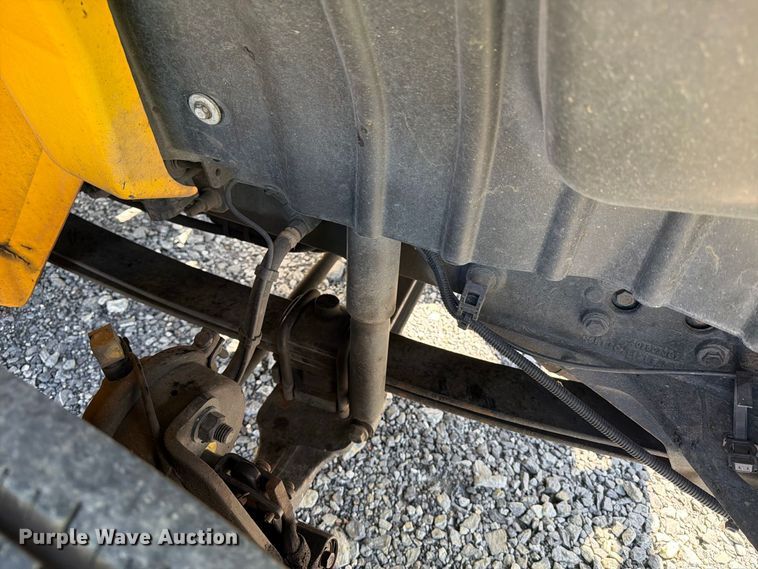 image for item YA4979 2019 International DuraStar 4300 box truck