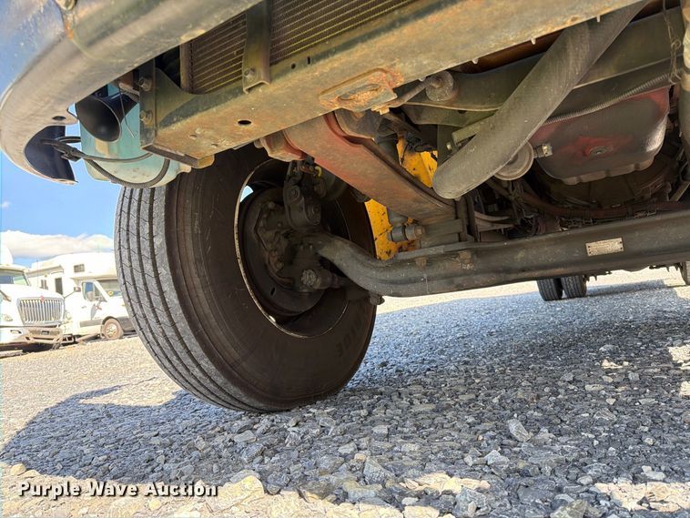 image for item YA4979 2019 International DuraStar 4300 box truck
