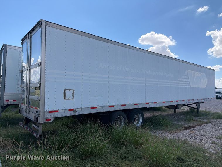 image for item YA5009 2011 Utility VS2RA refrigerated van trailer