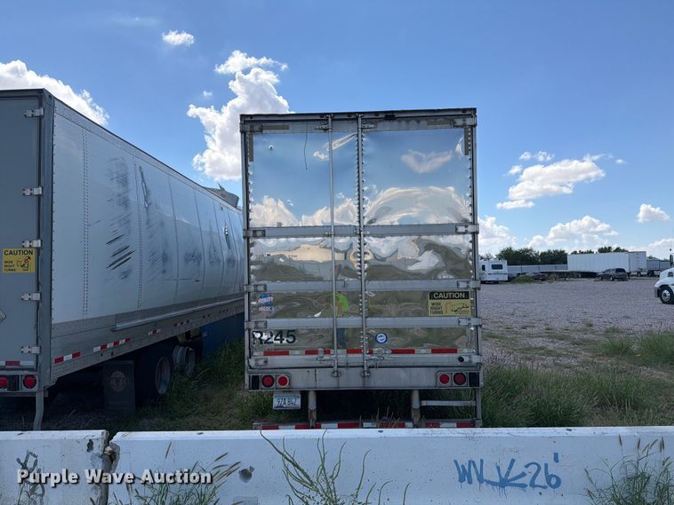 image for item YA5009 2011 Utility VS2RA refrigerated van trailer